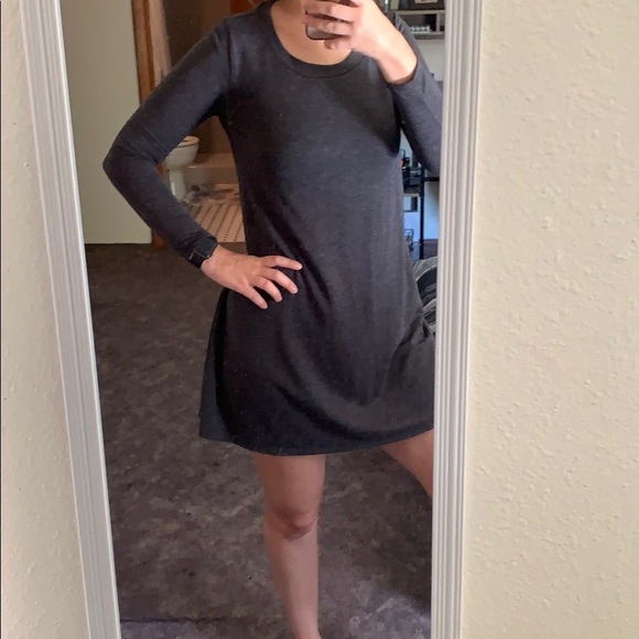 Dress - Picture 3 of 4